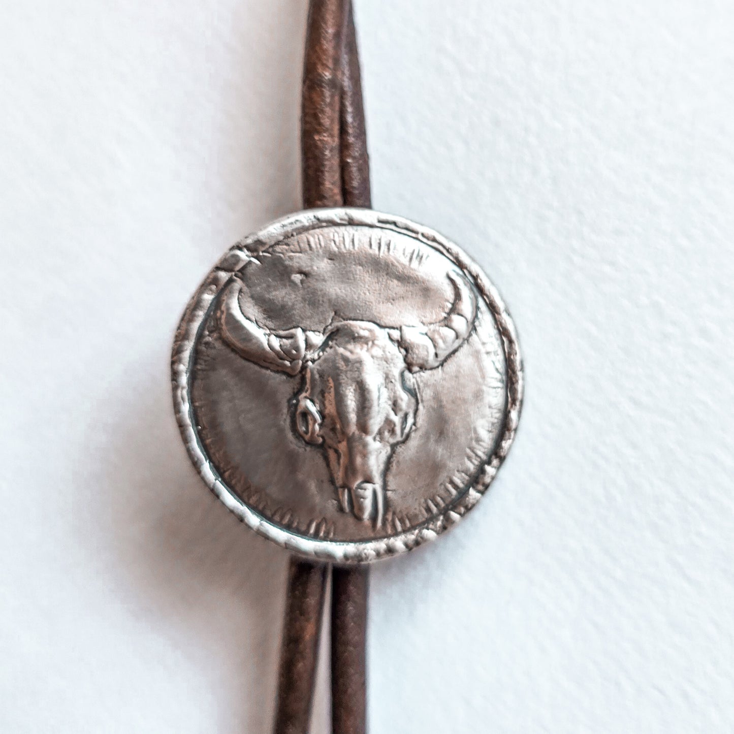 BISON ~ BOLO